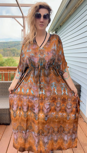 Tie dye caftan, cinched kaftan