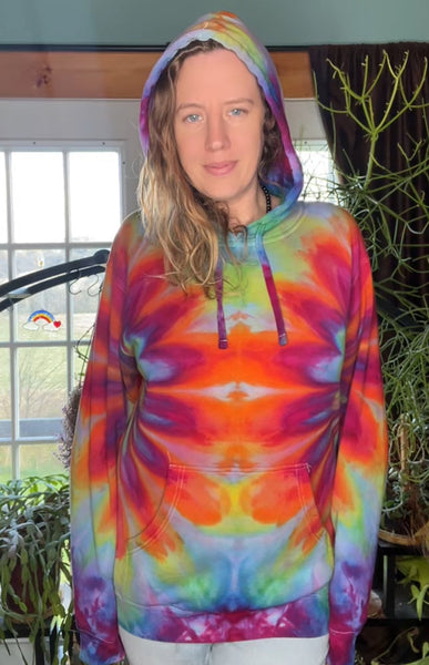 S/M Tie Dye Pullover Hoodie