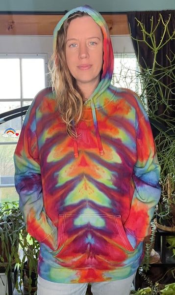 M/L Tie Dye Pullover Hoodie